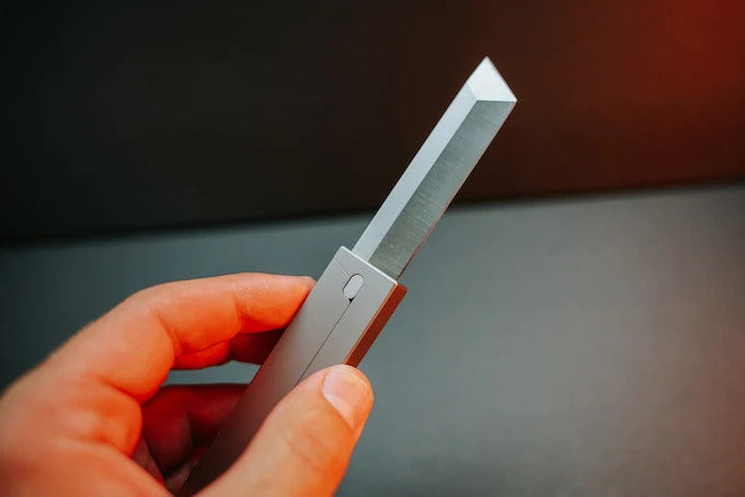 best gravity knife