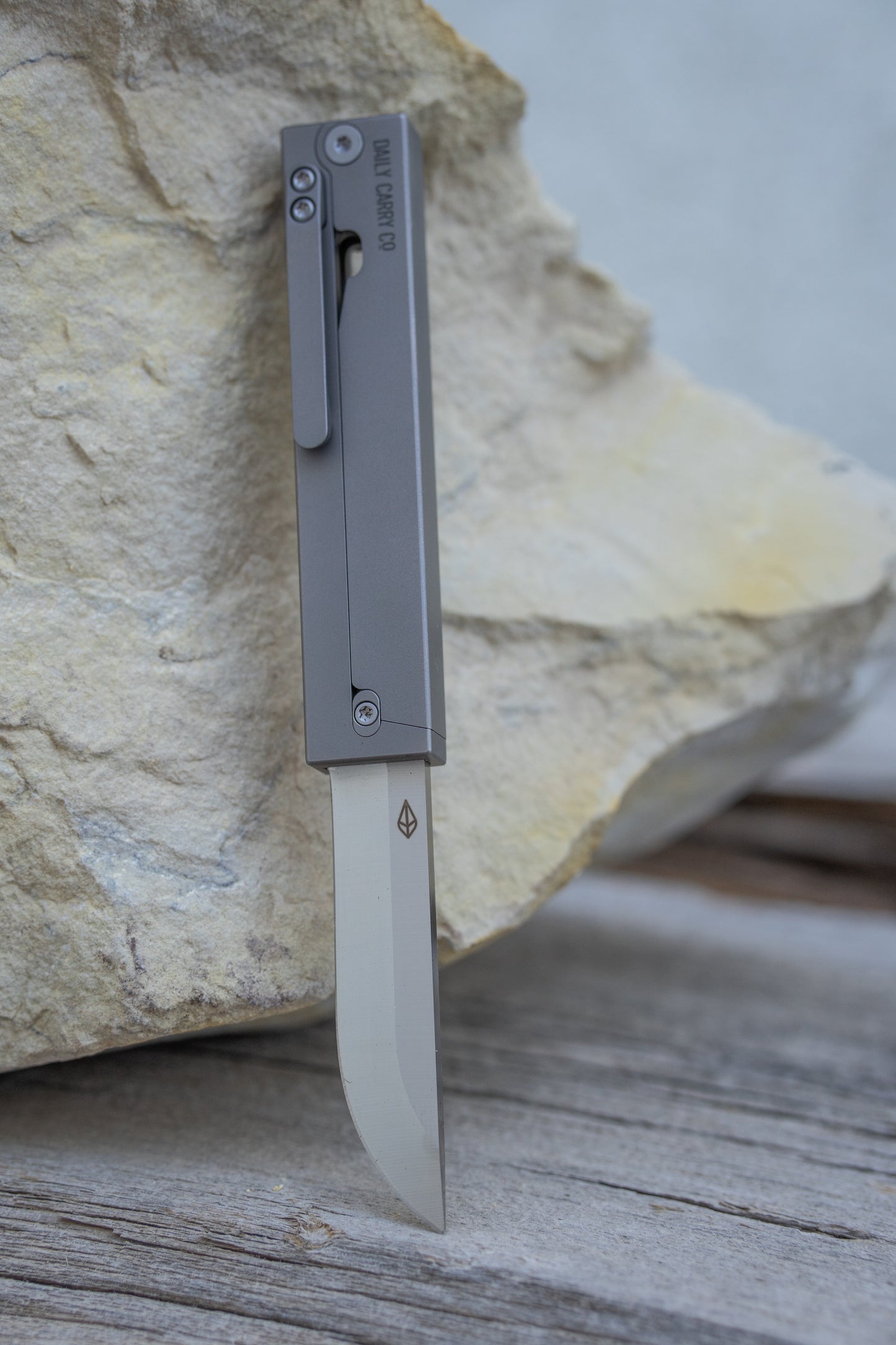 Parachute - Titanium Gravity Knife Gen 2.