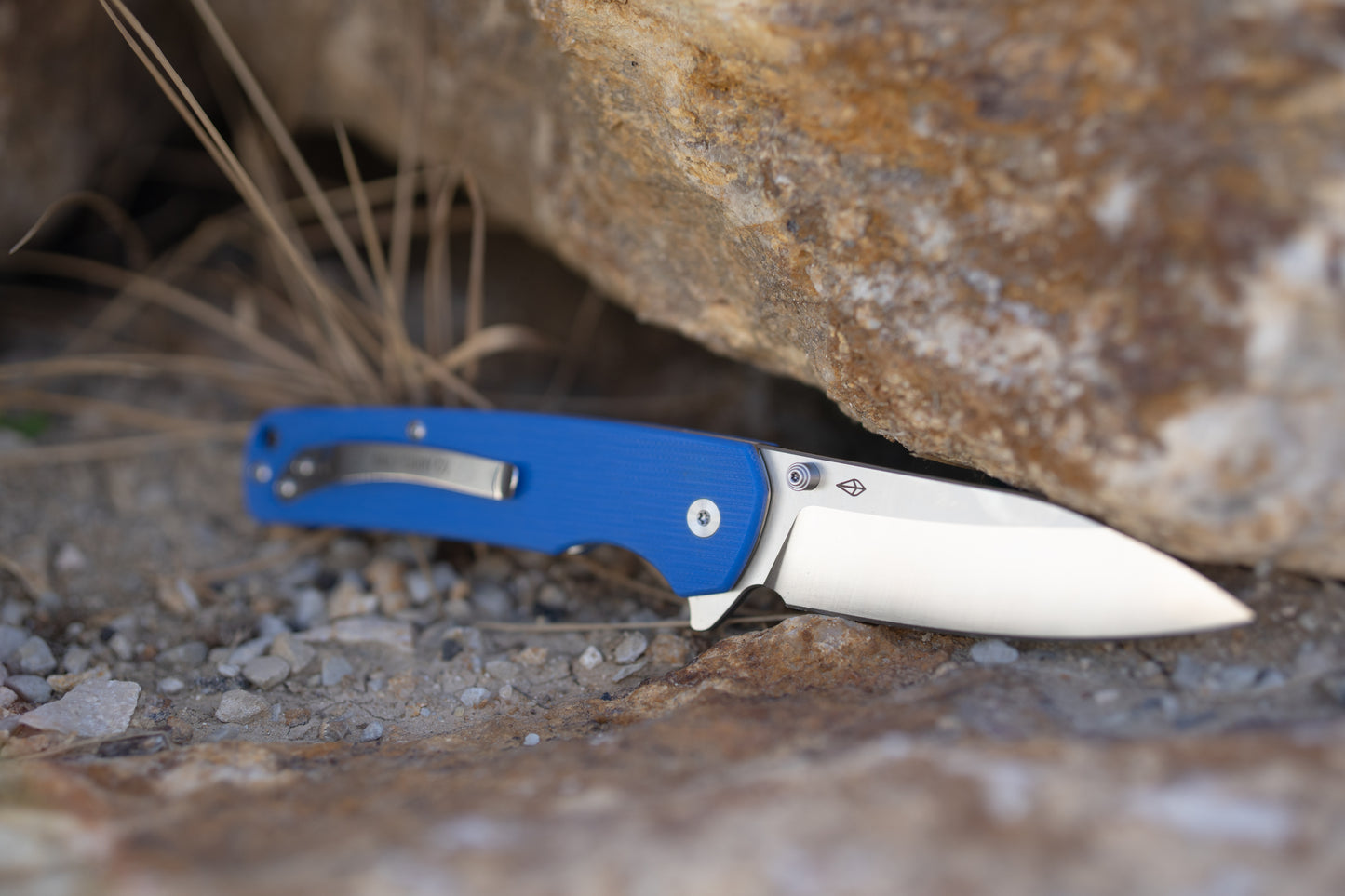 Gauntlet Button Lock Folding Knife