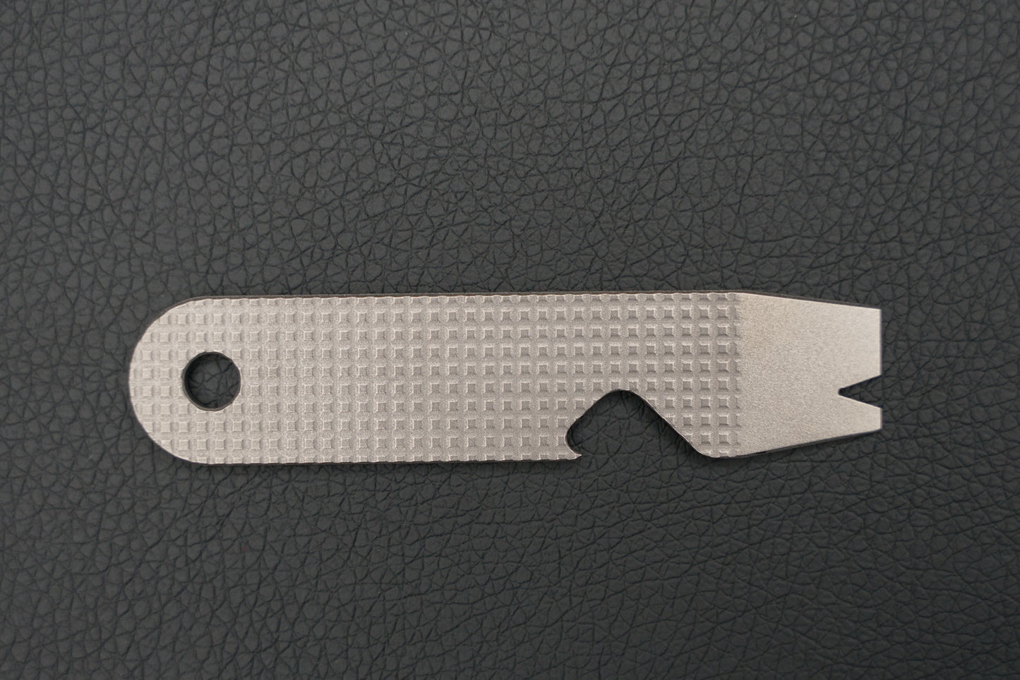 HandyPry Titanium Pry Bar