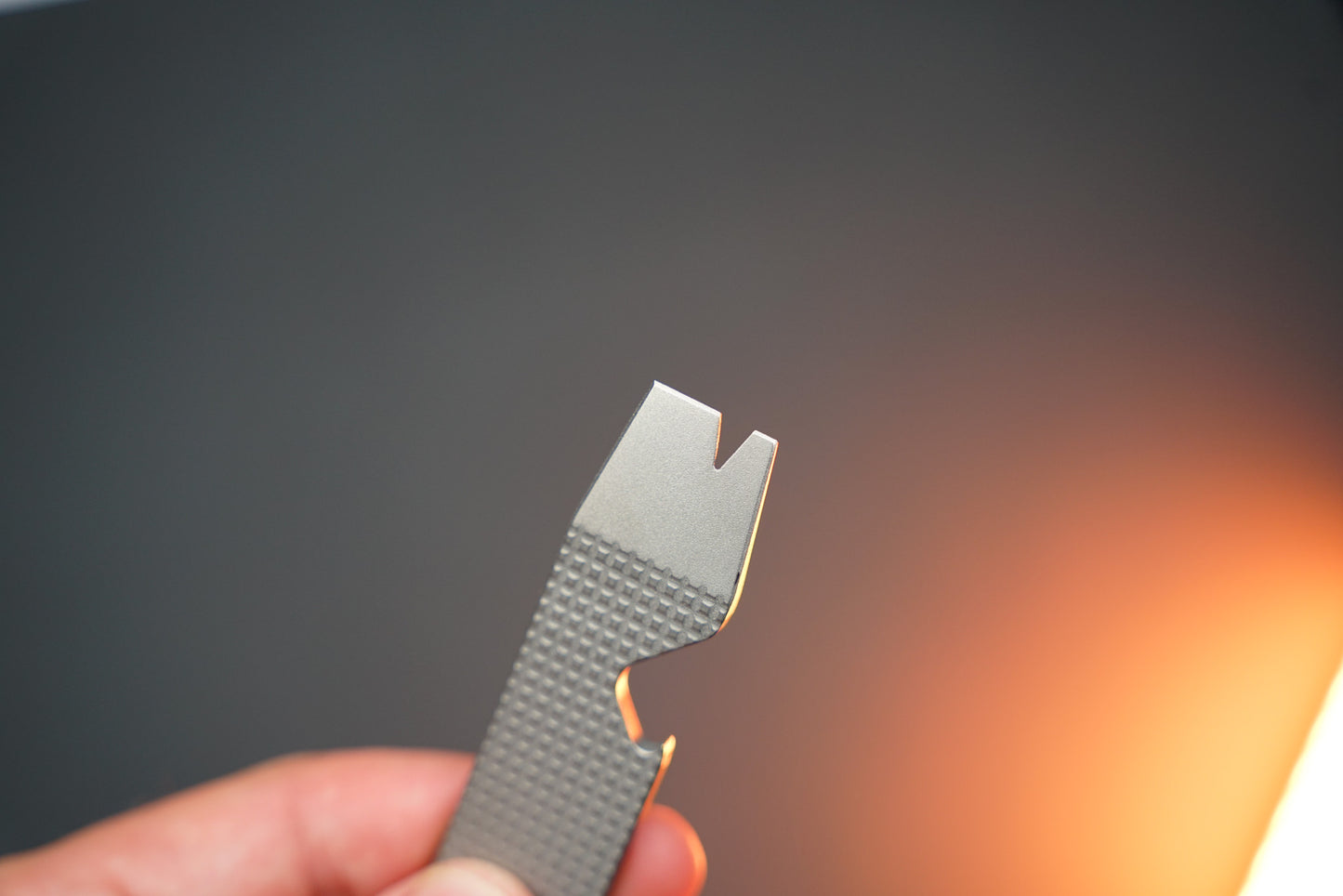 HandyPry Titanium Pry Bar