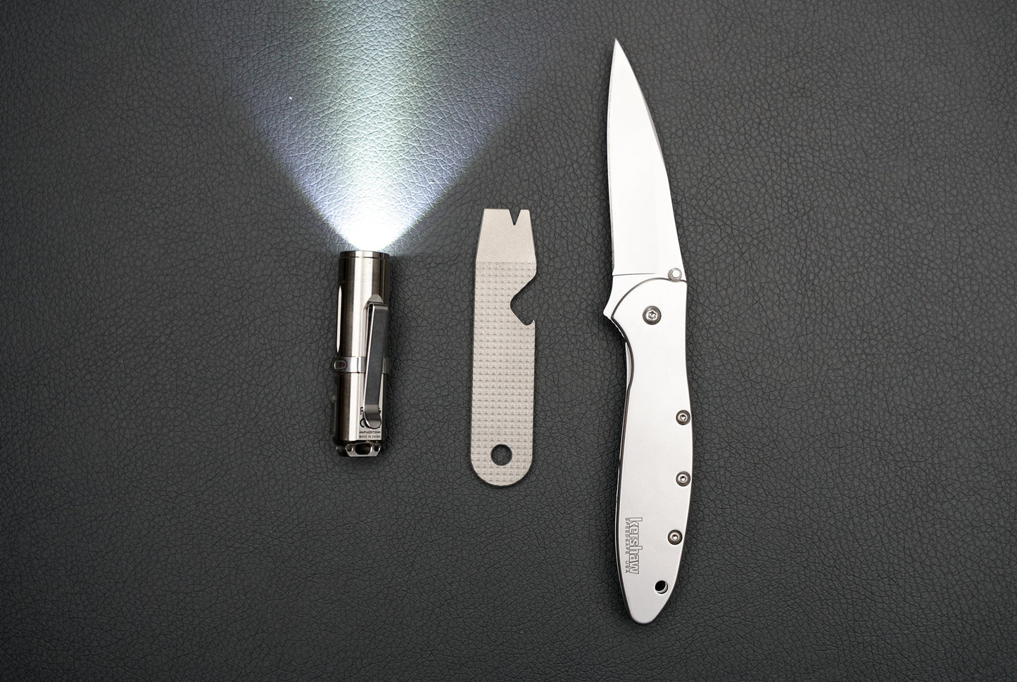 HandyPry Titanium Pry Bar