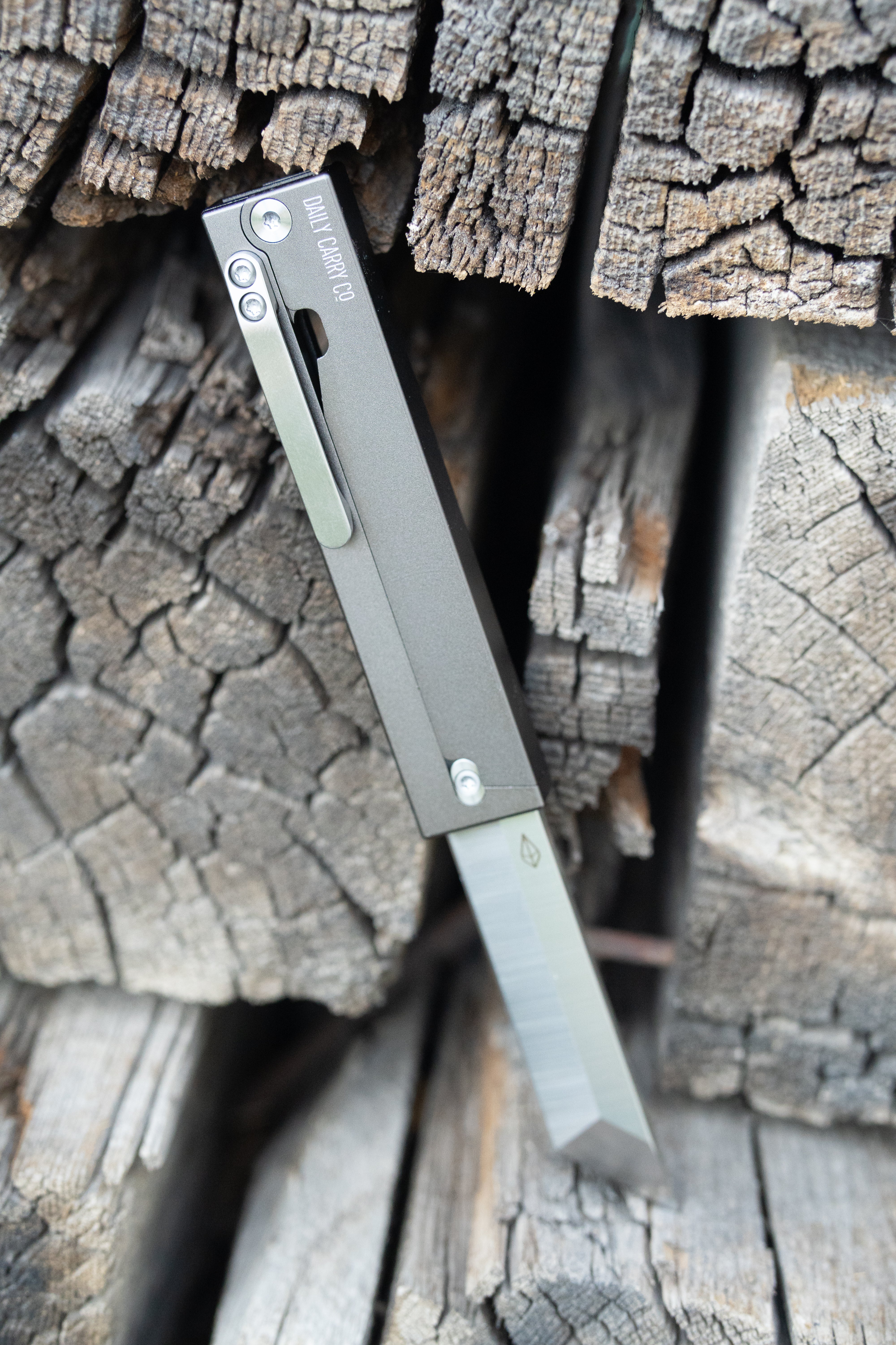 Parachute AI Aluminum Gravity Knife – Lightweight EDC Knife