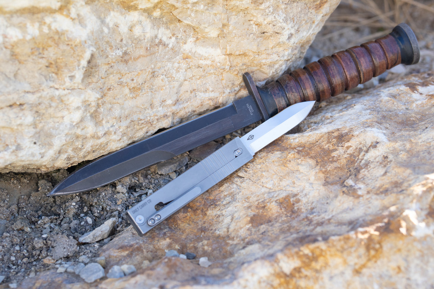 Parachute M3 Trench Edition - Titanium Gravity Knife