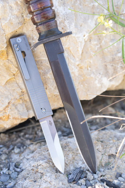 Parachute M3 Trench Edition - Titanium Gravity Knife