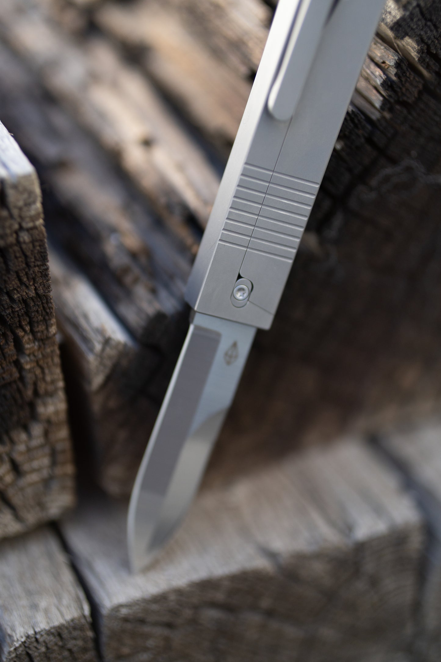Parachute M3 Trench Edition - Titanium Gravity Knife