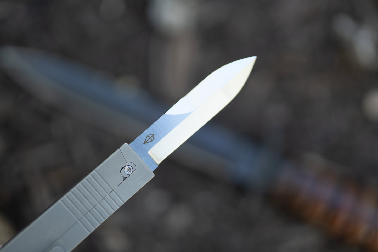 Parachute M3 Trench Edition - Titanium Gravity Knife