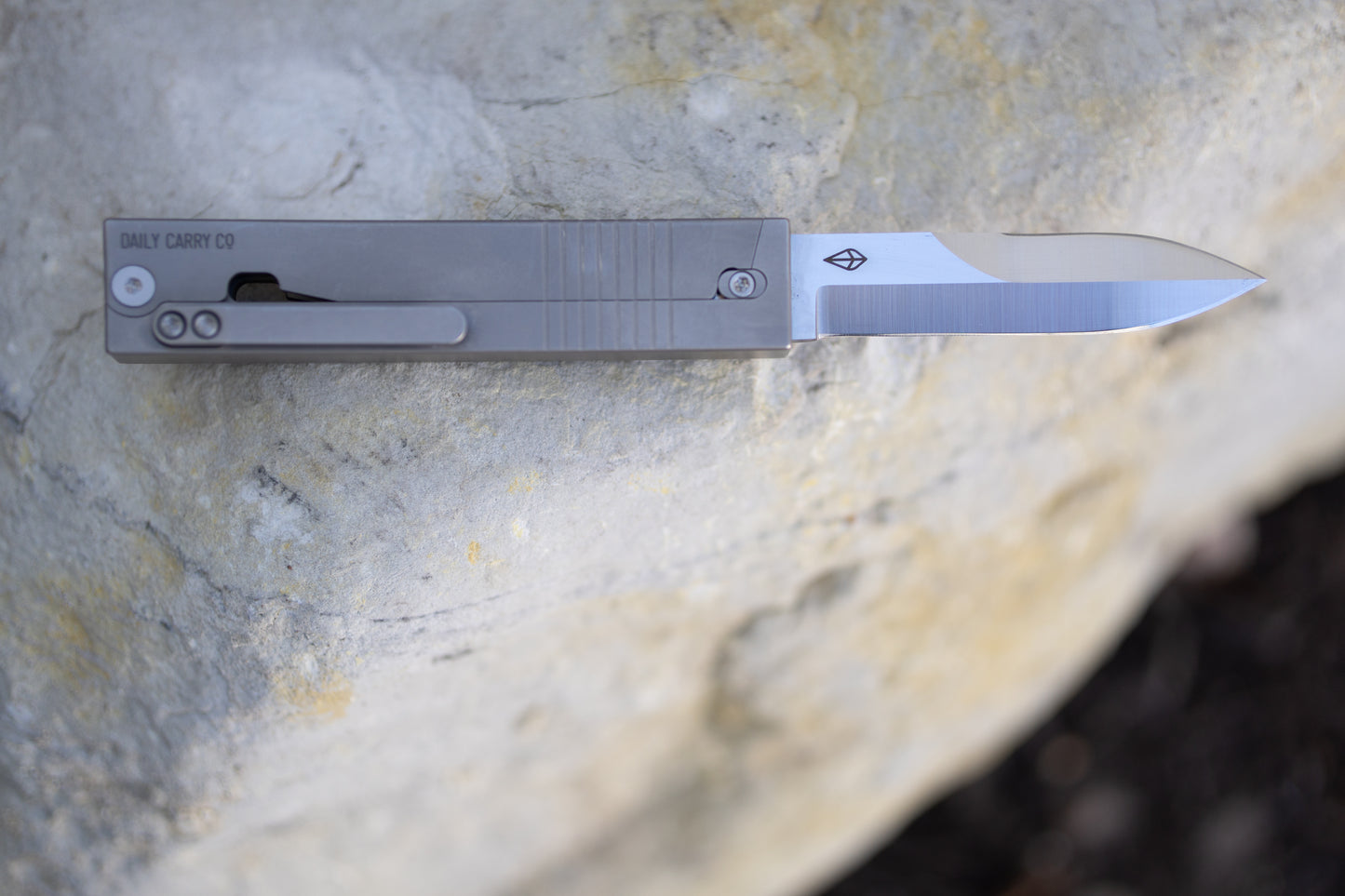 Parachute M3 Trench Edition - Titanium Gravity Knife