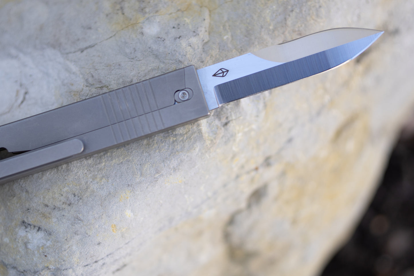 Parachute M3 Trench Edition - Titanium Gravity Knife