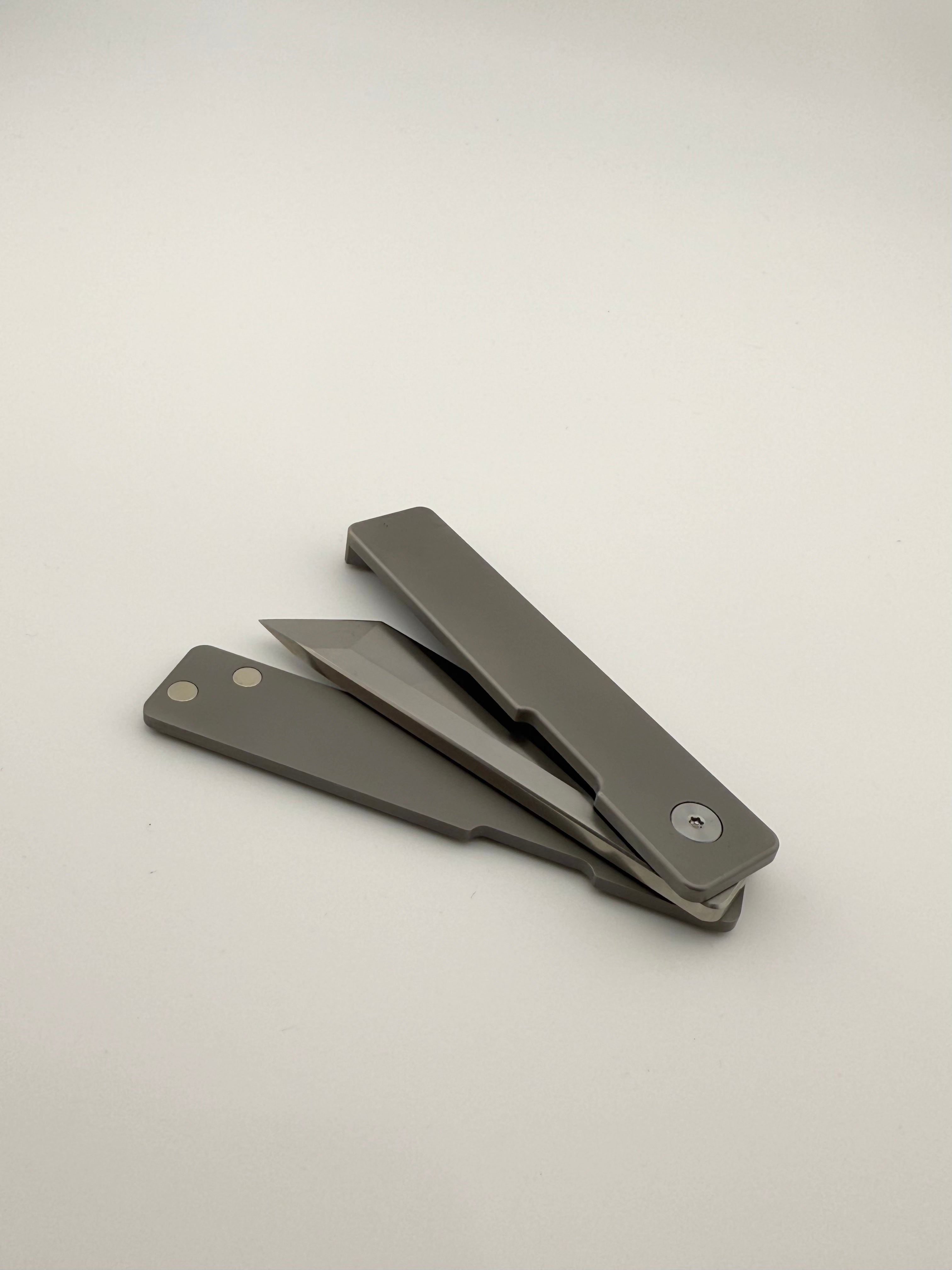 Magblade Magblade Magnetic Titanium Knife