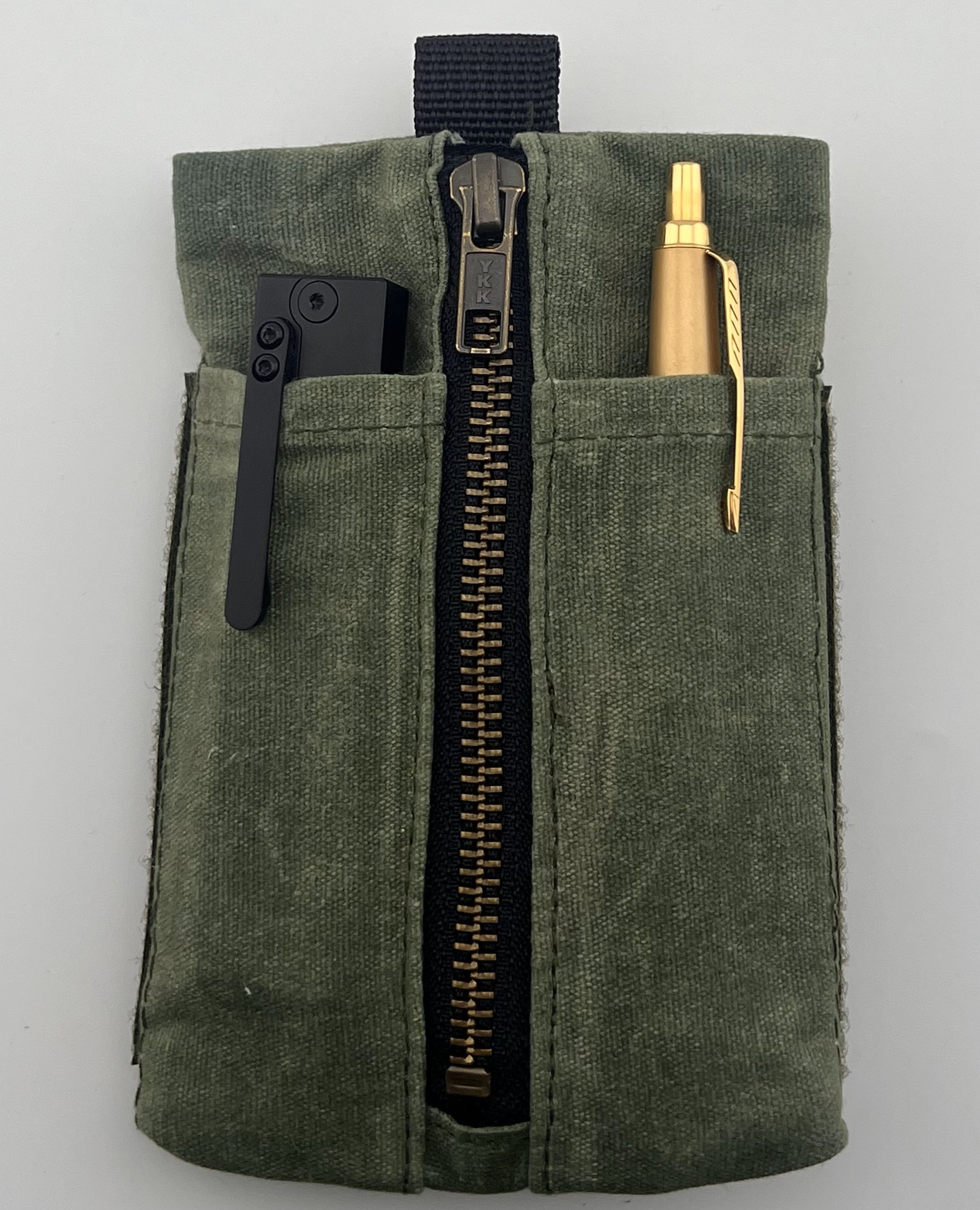 Rigger Pouch: A Modern Tribute to WWII Ingenuity - DailyCarryCo ...